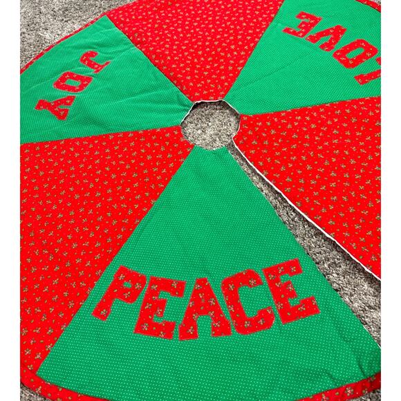 Quilted Style Christmas Tree Skirt 32”Handmade Peace, Love, Joy Vintage 1980s - Picture 1 of 8